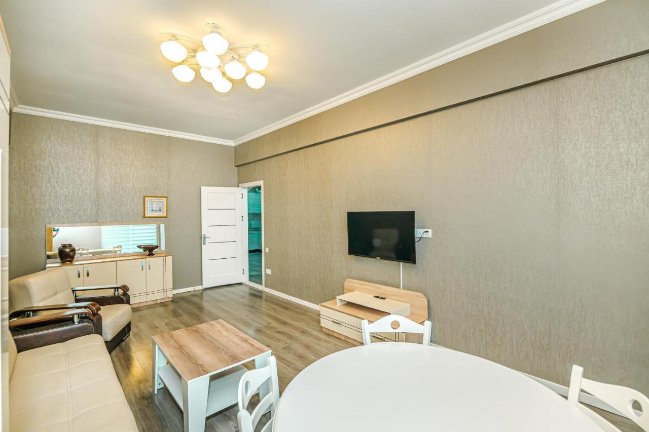 Luxury 2 Room Apartment In The Center Baku Exteriör bild