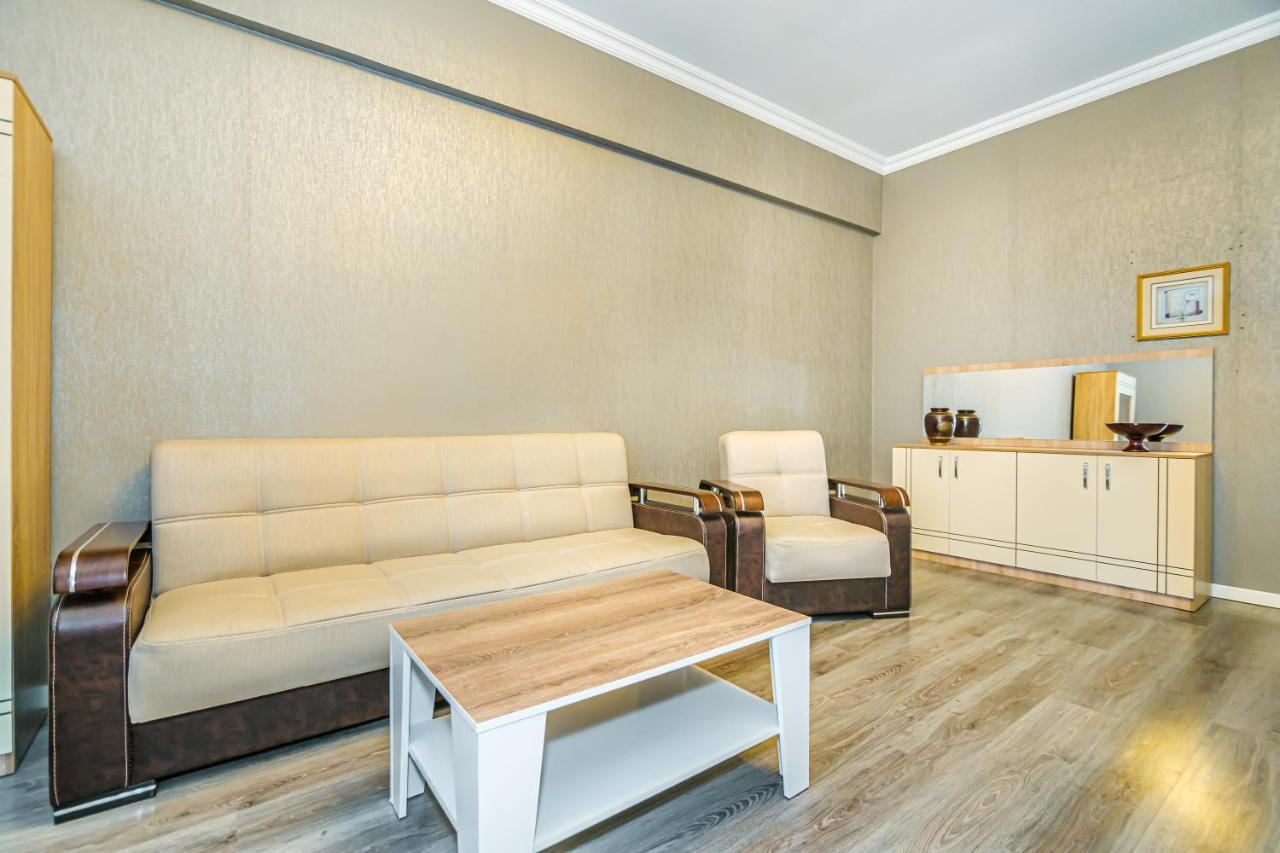 Luxury 2 Room Apartment In The Center Baku Exteriör bild